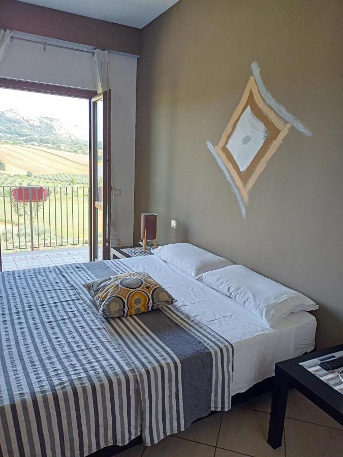 Il Faggio 17 B&B Артена Экстерьер фото