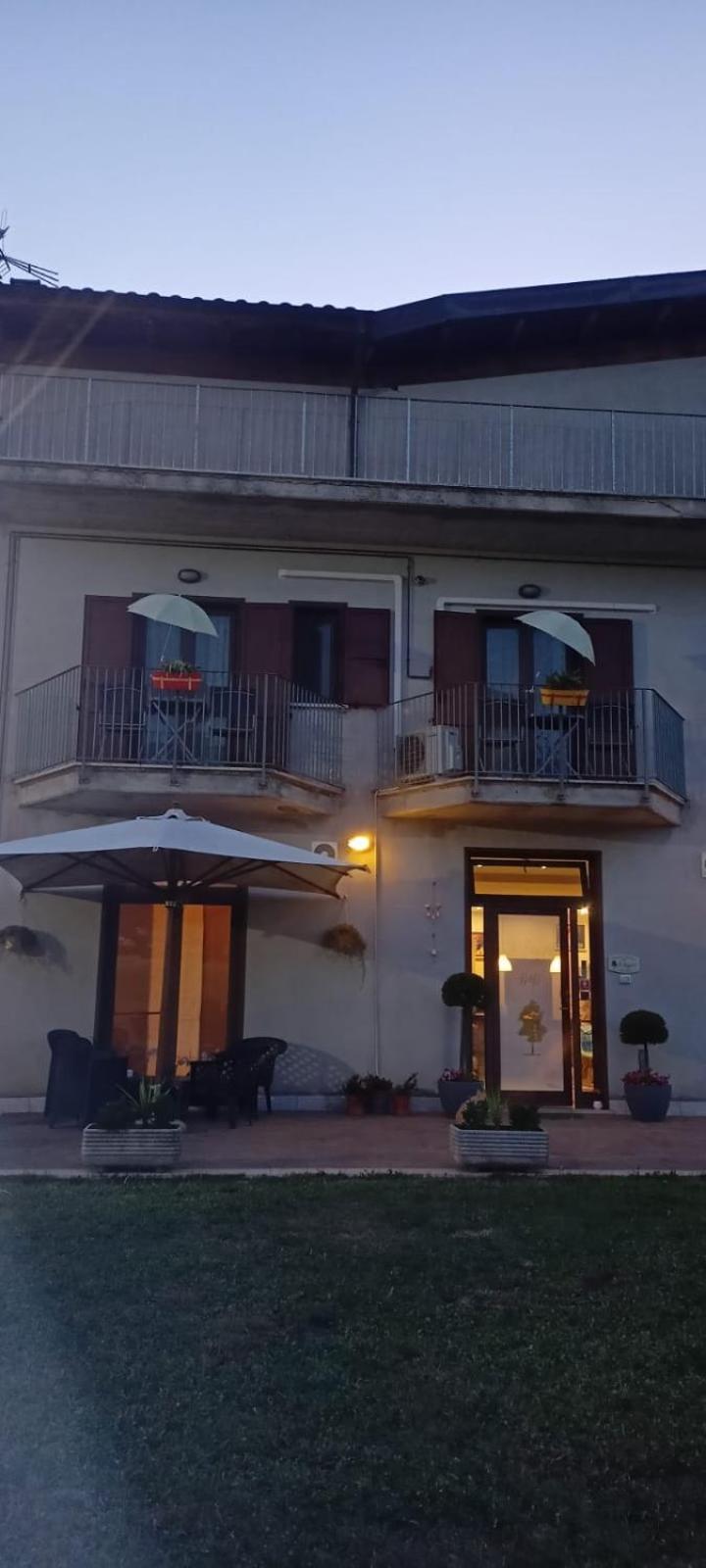Il Faggio 17 B&B Артена Экстерьер фото
